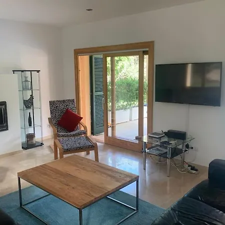 5 Bedroom With Pool Puerto Pollenca Majorca * 波连萨港