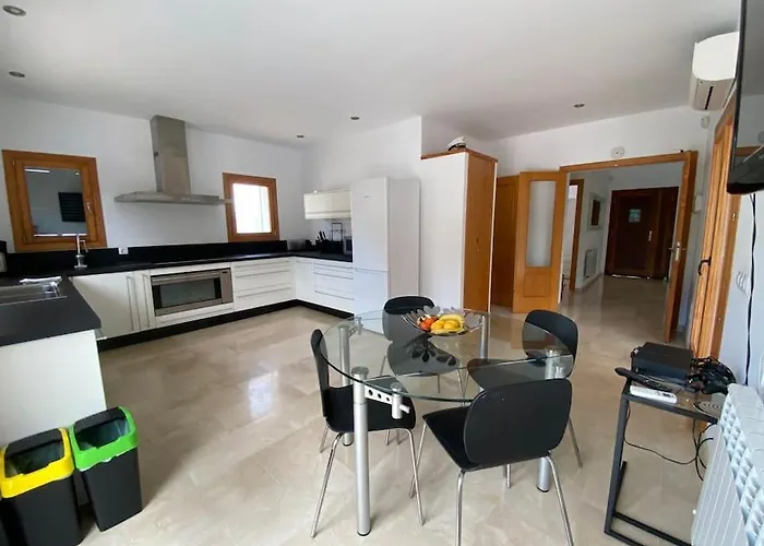 5 Bedroom With Pool Puerto Pollenca Majorca Villa *